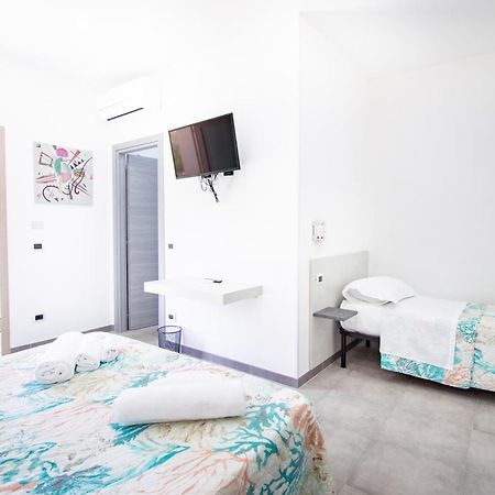S'Omu E Chicchinu Rooms 卡尔德都 外观 照片